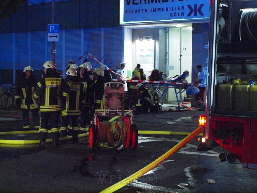 Explosion Feuer2 Koeln Zollstock Gottesweg C117.JPG